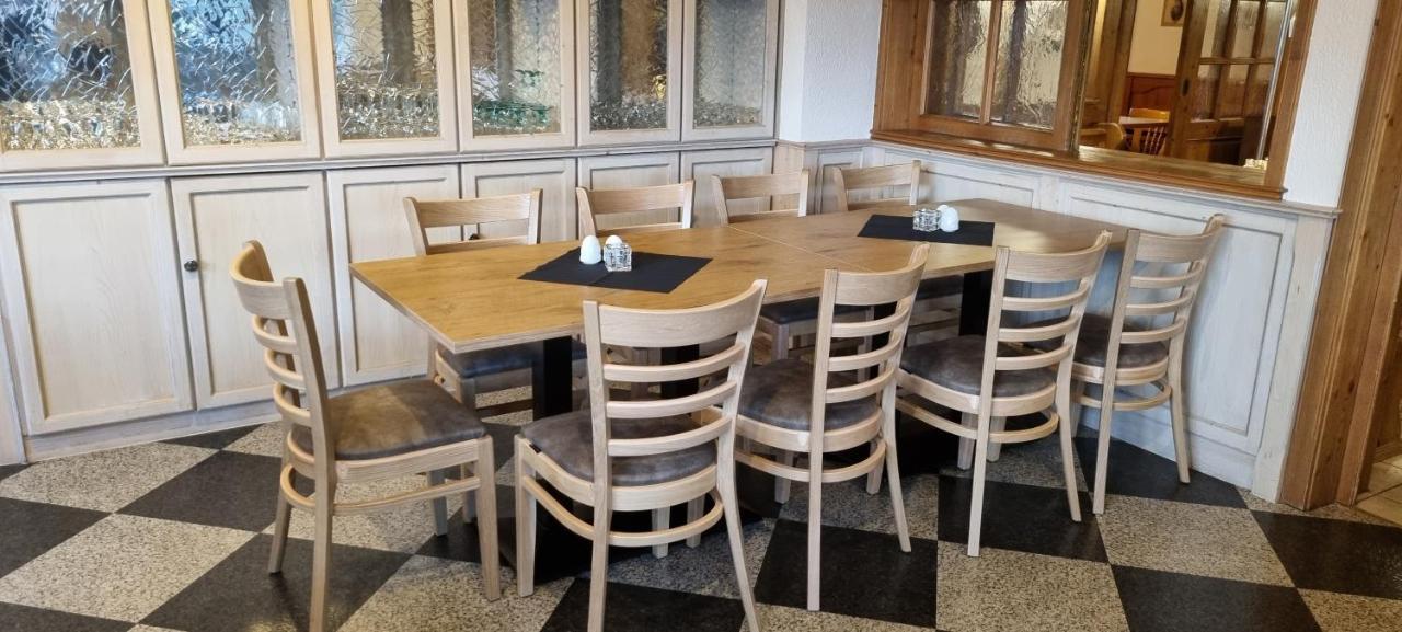 Bauer´s Pension-Restaurant-Catering Grosshabersdorf Extérieur photo